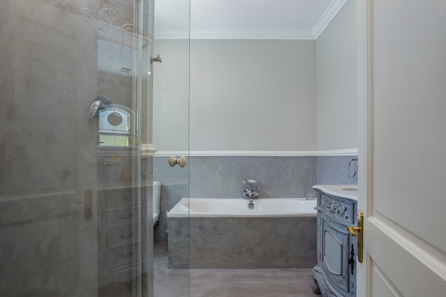 To Let 4 Bedroom Property for Rent in Franschhoek Western Cape